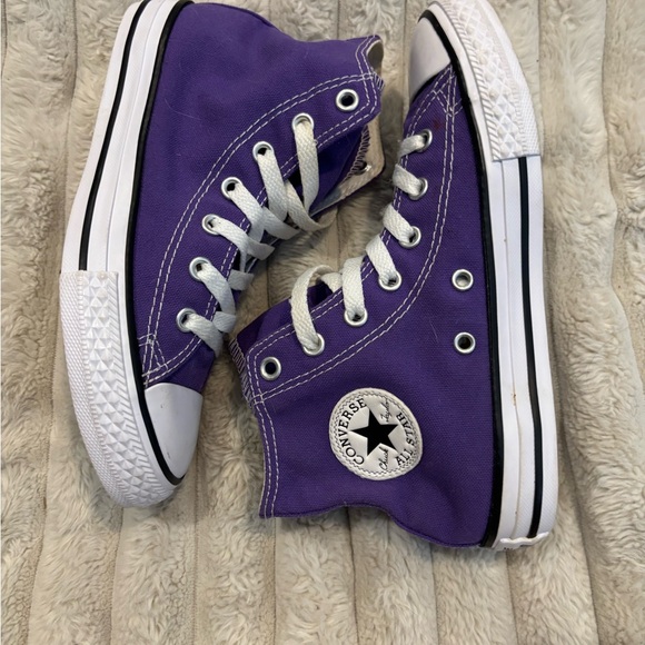 Converse Kids' Purple High Top Sneakers size 2 nwts - Picture 4 of 6